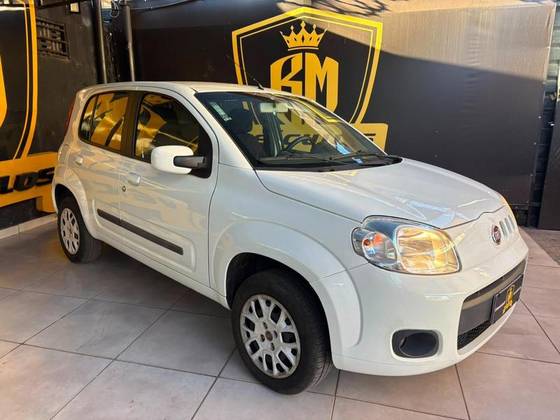 FIAT UNO 1.0 EVO VIVACE 8V FLEX 4P MANUAL FIAT UNO 1.0 EVO VIVACE 8V FLEX 4P MANUAL